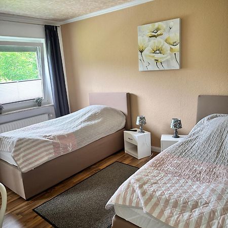 Ferienhaus Naehe Bad-Gandersheim Mit 5 Schlafzimmer Winzenburg Buitenkant foto